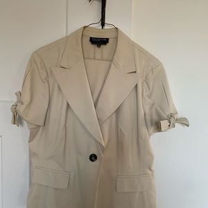 Summer shot sleeve beige pants suit.